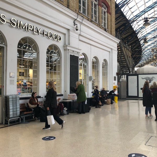 M&S Simply Food Grocery Store in Brighton