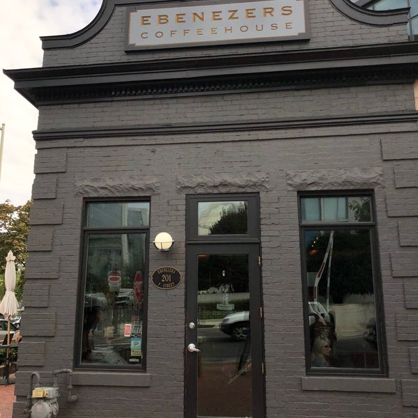 Photo taken at Ebenezers Coffeehouse by I B. on 10/5/2019