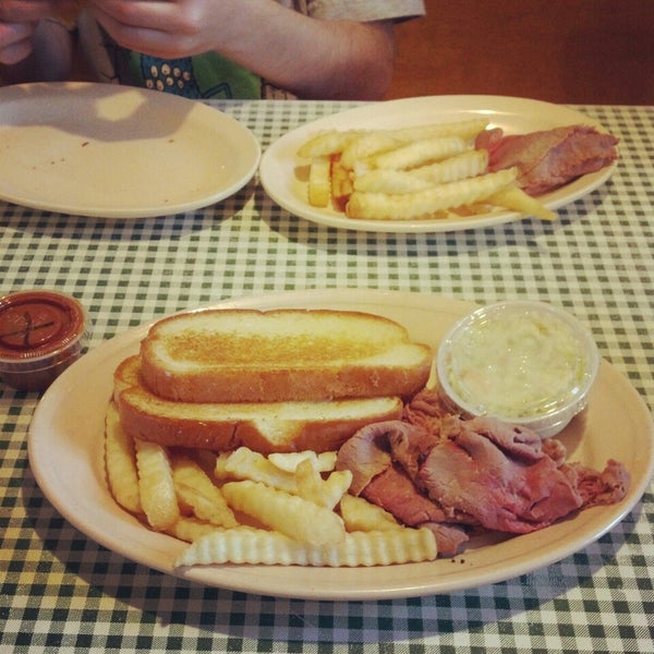 Ken's BarBQue 6 tips from 139 visitors