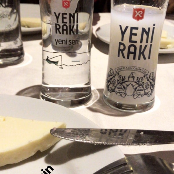 Das Foto wurde bei Seviç Restoran von Çiğdem E. am 12/30/2017 aufgenommen