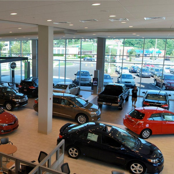 Brewer Airport Toyota 8900 University Blvd