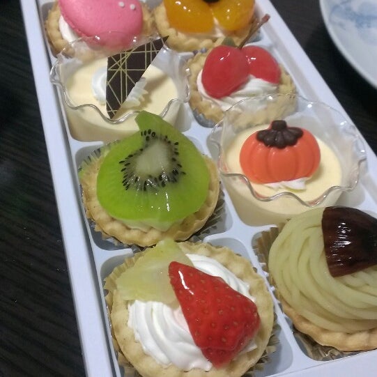 Photos At 菓子工房福寿 右山天神町3 7