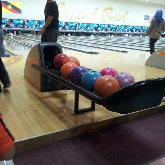 Боулинг кристалл пермь. Кристалл аймакс боулинг пермь. Боулинг кристалл. Боулинг кристалл пермь. Боулинг кристалл.