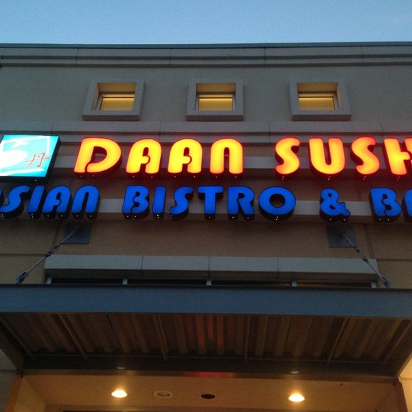 Photo taken at Daan Sushi Asian Bistro &amp; Bar by Todd E. on 3/28/2013