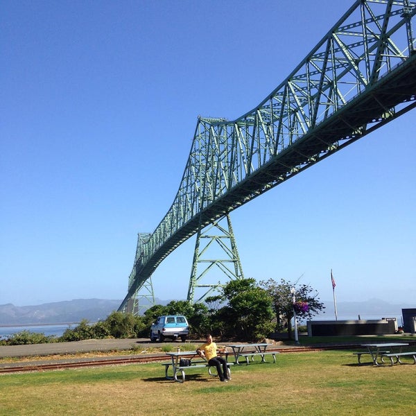 7/4/2015にDecemberがColumbia River Coffee Roasterで撮った写真