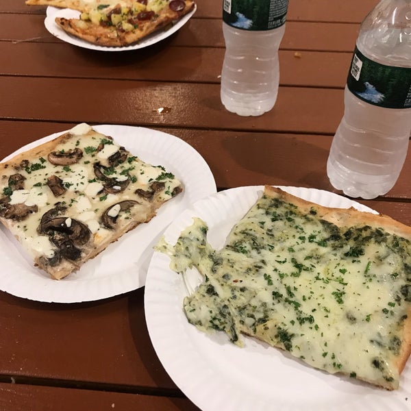 acceptable pizza according to the price and location. spinach and Hawaiian were good