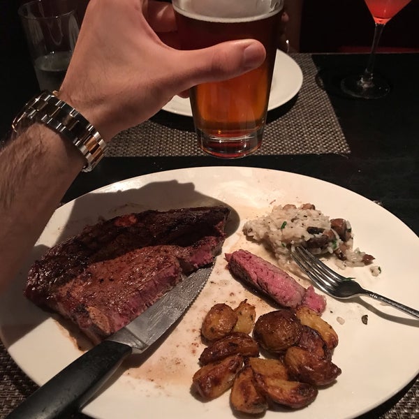 drinks are good (mezkal👍🏻👌🏻), but steak was a piece of heaven🤤porterhouse medium cook, you definitely don’t need your teeth🤯🤯