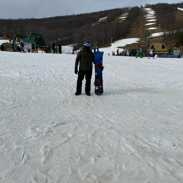 Das Foto wurde bei Whitetail Ski Resort von Shirley am 1/2/2020 aufgenommen