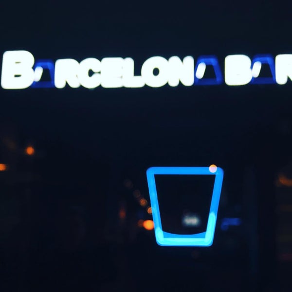 10/8/2015にYvonneがBarcelona Barで撮った写真