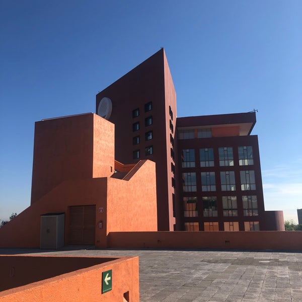 Photo taken at Tecnológico de Monterrey by niCin on 11/22/2019