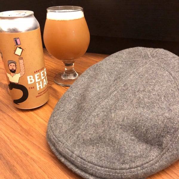 Снимок сделан в The Beer Hall пользователем Rey F. 2/1/2019