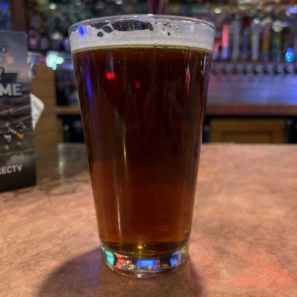 Bleachers Bar & Grill 575 NW Saltzman Rd