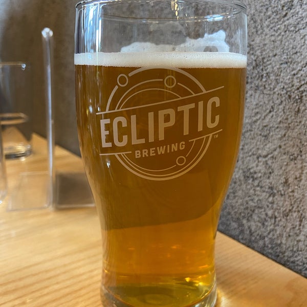 6/6/2021 tarihinde Jason C.ziyaretçi tarafından Ecliptic Brewing'de çekilen fotoğraf