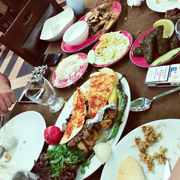 8/6/2018에 Seda G.님이 Layale Şamiye - Tarihi Sultan Sofrası مطعم ليالي شامية سفرة السلطان에서 찍은 사진