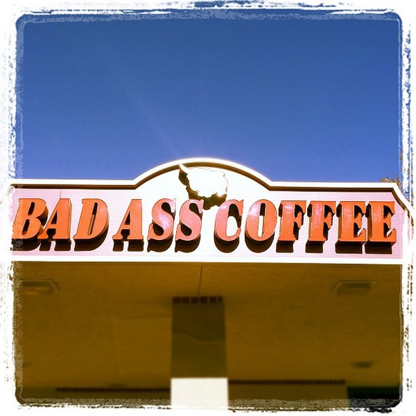 Photo prise au Bad Ass Coffee of Hawaii par Charley M. le11/5/2011