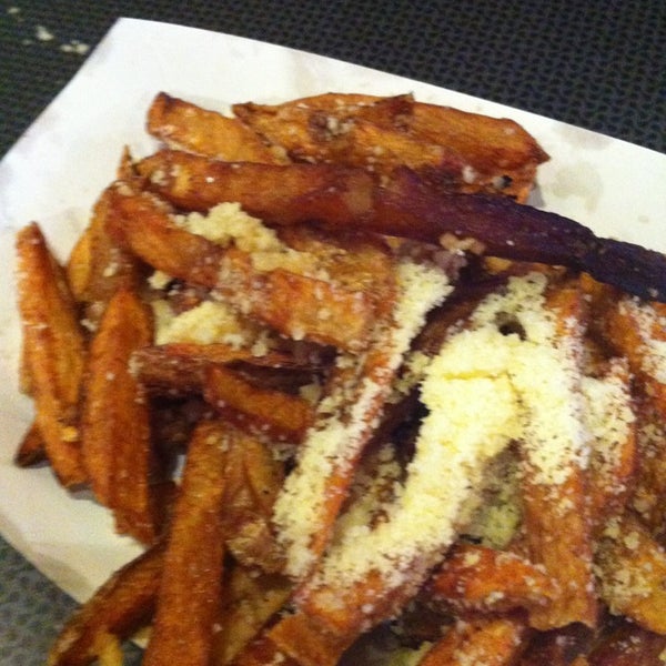 Garlic-parm fries are the best kind of fries to get.