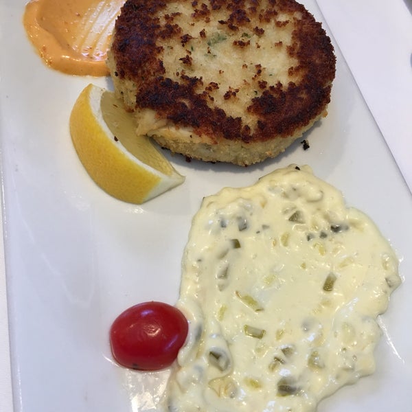 The crab cake is the best ever! So fresh and flavorful!