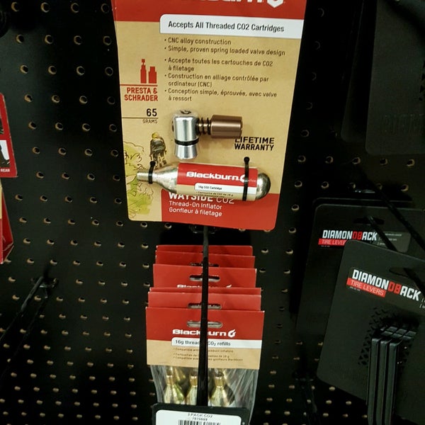 DICK'S Sporting Goods East Dedham 4 tips from 909 visitors