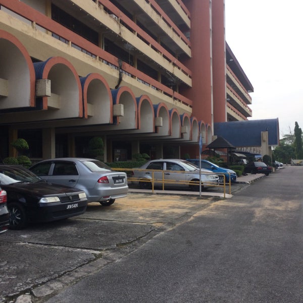 Bangunan Sultan Iskandar Kota Tinggi