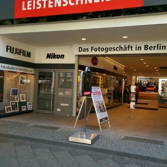 Leistenschneider Camera Store In Schlossstrasse