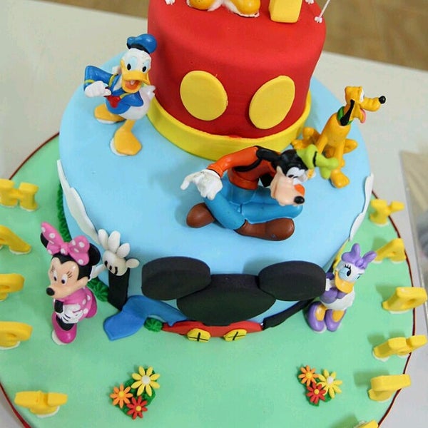 Bee Sweet Cupcakes Cupcake Shop In Uptown Carrollton