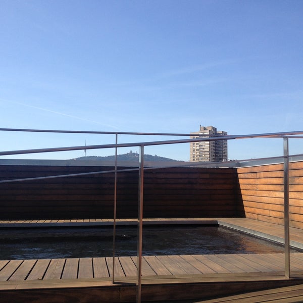 รูปภาพถ่ายที่ Hotel Soho Rooftop Terrace โดย Rasmus เมื่อ 4/13/2013
