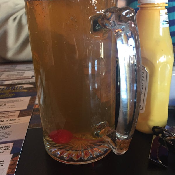 Photo taken at Sippi&#39;s American Grill &amp; Craft Beer by Nikki D. on 4/17/2018