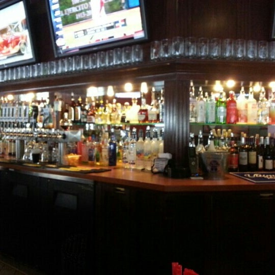 Photo taken at Oggi’s Pizza &amp; Brewhouse Point Loma by Brad H. on 3/2/2013