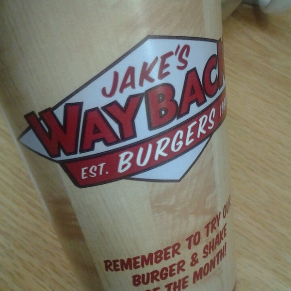 Снимок сделан в Jake&#39;s Wayback Burgers пользователем Joe A. 11/12/2013