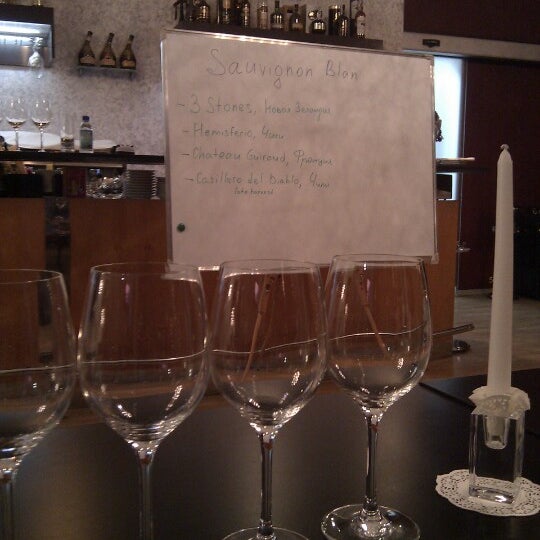Foto diambil di LAVINIA Wine Shop &amp; Restaurant oleh Andrii T. pada 3/23/2013