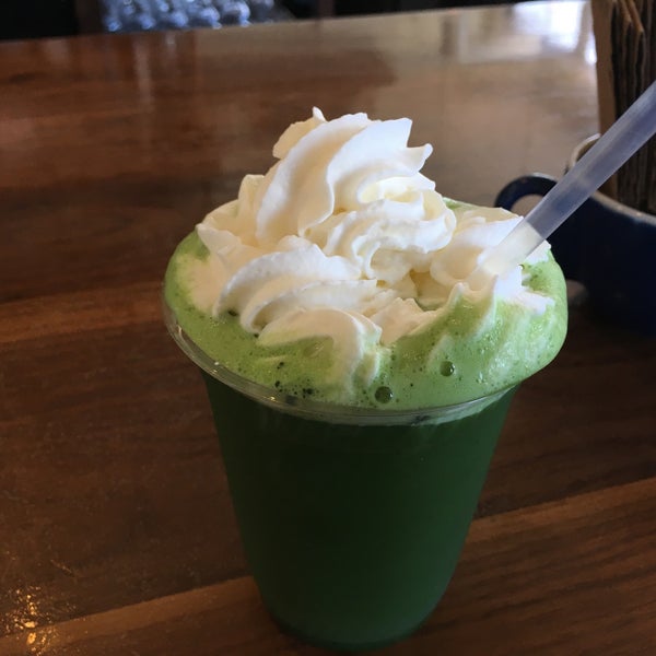 Foto scattata a Amherst Coffee + Bar da Eugene il 6/26/2018
