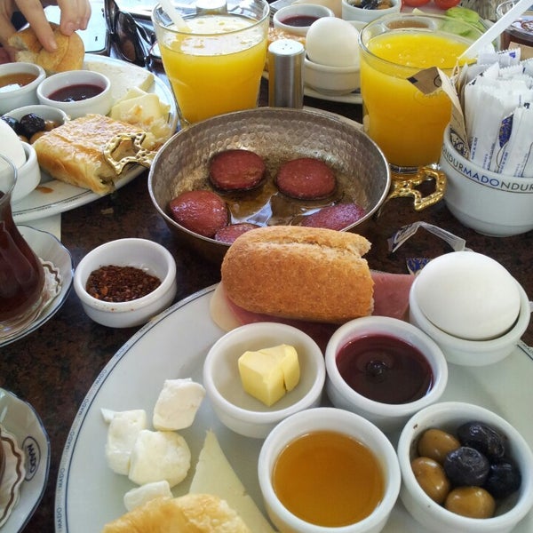 Mado Caddebostan�da Tatlıcı