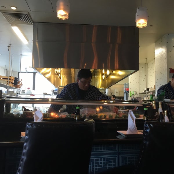 3/29/2016에 Ahmed K.님이 Bluefin Japanese Restaurant &amp; Lounge에서 찍은 사진
