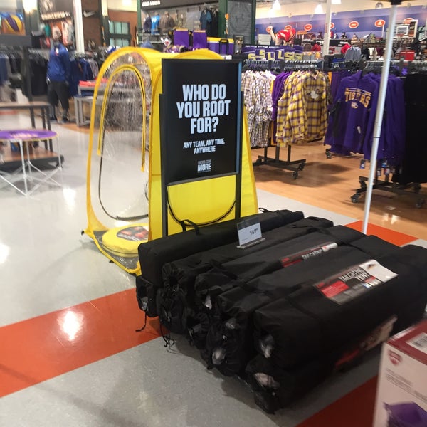 DICK'S Sporting Goods 1 tip