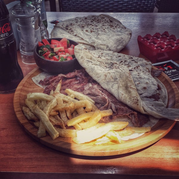 6/11/2015に⭐️⭐️⭐️ CENK ⭐️⭐️⭐️がKonsept Steak &amp; Dönerで撮った写真