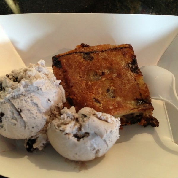 6/25/2013にVishnu P.がLarry&#39;s Homemade Ice Creamで撮った写真