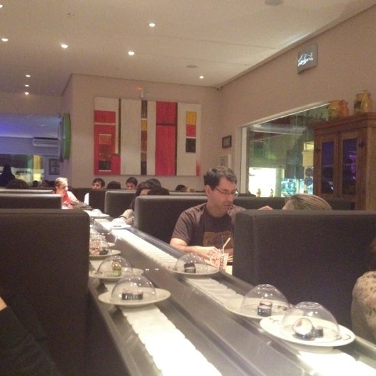 9/16/2012에 Ana Lirye님이 Keemo, Sushi em Movimento에서 찍은 사진