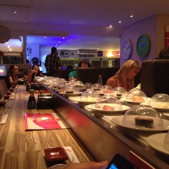 12/1/2012에 Ana Lirye님이 Keemo, Sushi em Movimento에서 찍은 사진