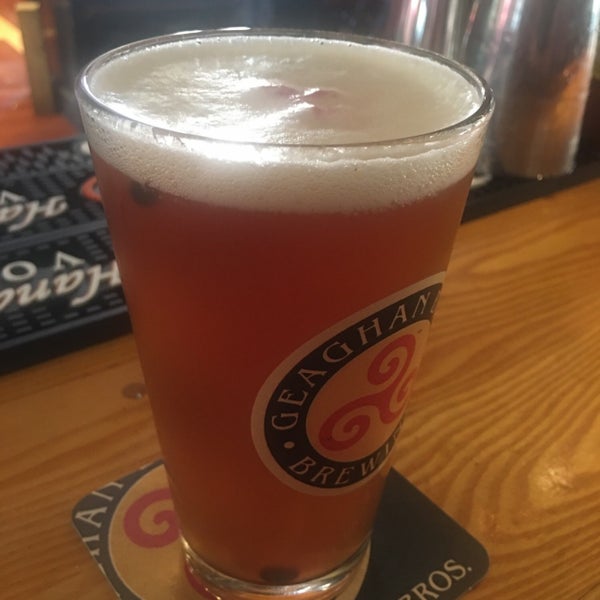 Photo taken at Bar Harbor Beerworks by Patrick F. on 7/16/2019