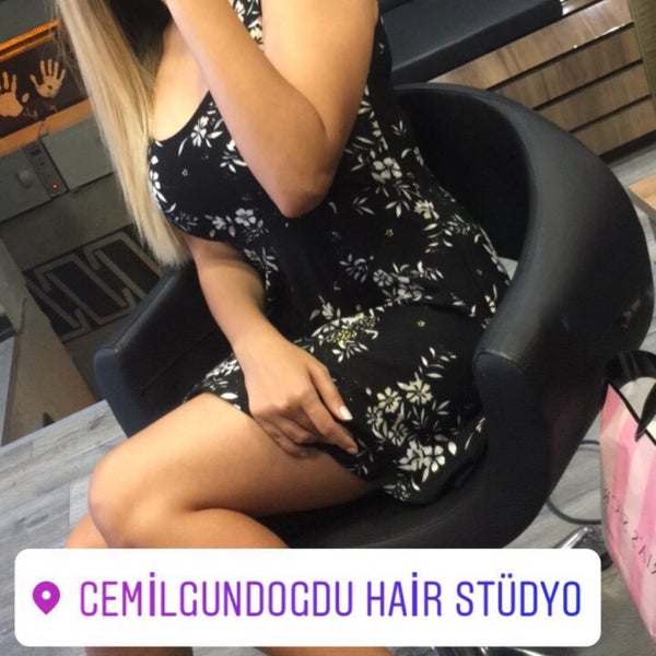Снимок сделан в Cemil Gündoğdu hair studio пользователем BELİZ B. 7/9/2017