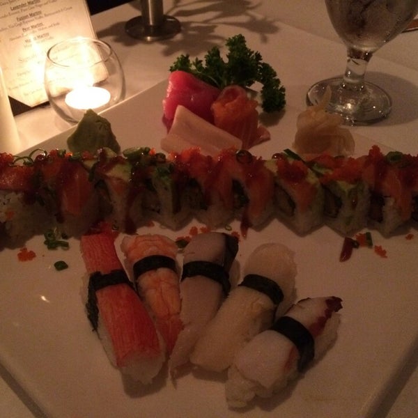 3/11/2014에 Yunying님이 Tangerine Fusion + Sushi Bar에서 찍은 사진