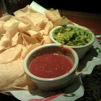 Photo taken at Chili&#39;s Grill &amp; Bar by Marilyn M. on 10/12/2012