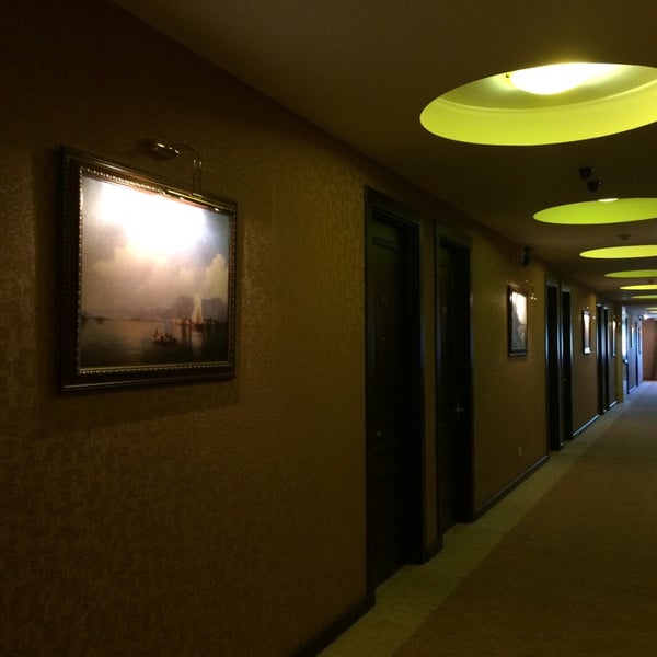 5/6/2014 tarihinde Olga I.ziyaretçi tarafından Days Hotel Baku'de çekilen fotoğraf