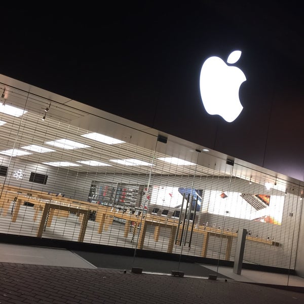 Photos at Apple Main Place - Naperville, IL