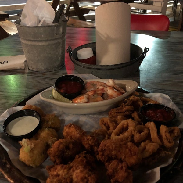 Joe's Crab Shack Seafood Restaurant in Clearwater