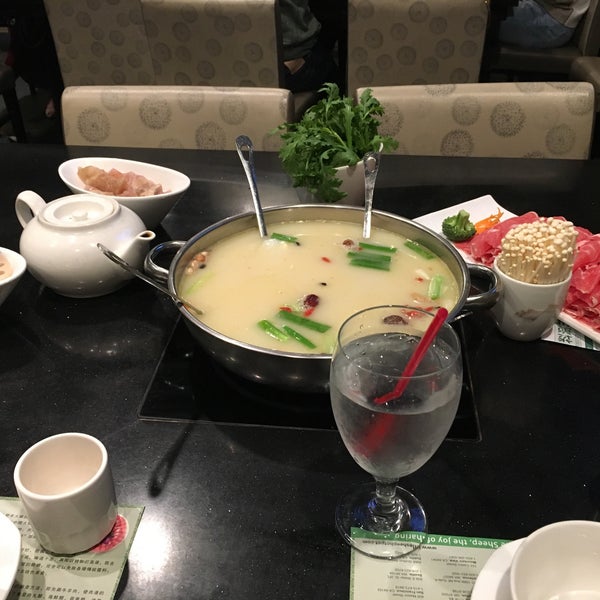 Photo taken at Happy Lamb Hot Pot, Cupertino 快乐小羊 by Jessica Y. on 4/22/2017