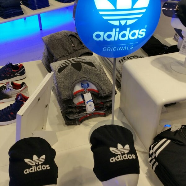 adidas arrabida