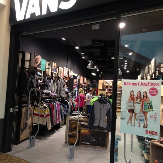 vans magasin republique vans magasin republique