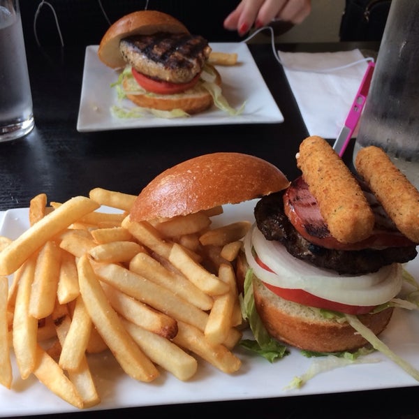 8/22/2014にLauraがThe Burger Bistroで撮った写真