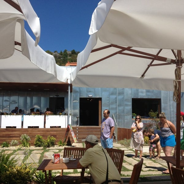 8/26/2013 tarihinde Cintia B.ziyaretçi tarafından Menduiña Restaurante &amp; Terraza'de çekilen fotoğraf